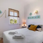 J R Dream House 奎特里拉