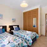 J R Dream House Quarteira