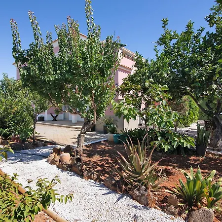 J R Dream House Διαμέρισμα *