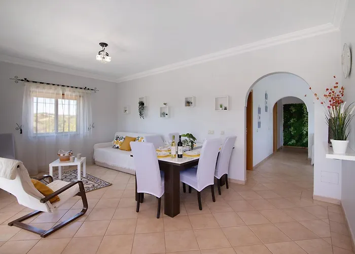 J R Dream House Quarteira