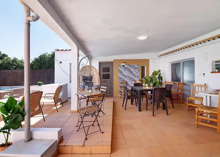 J R Dream House Villa *