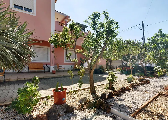 J R Dream House Quarteira